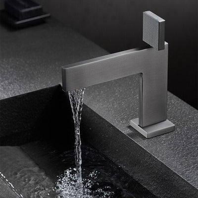 New Euro Single Hole Bathroom Faucet