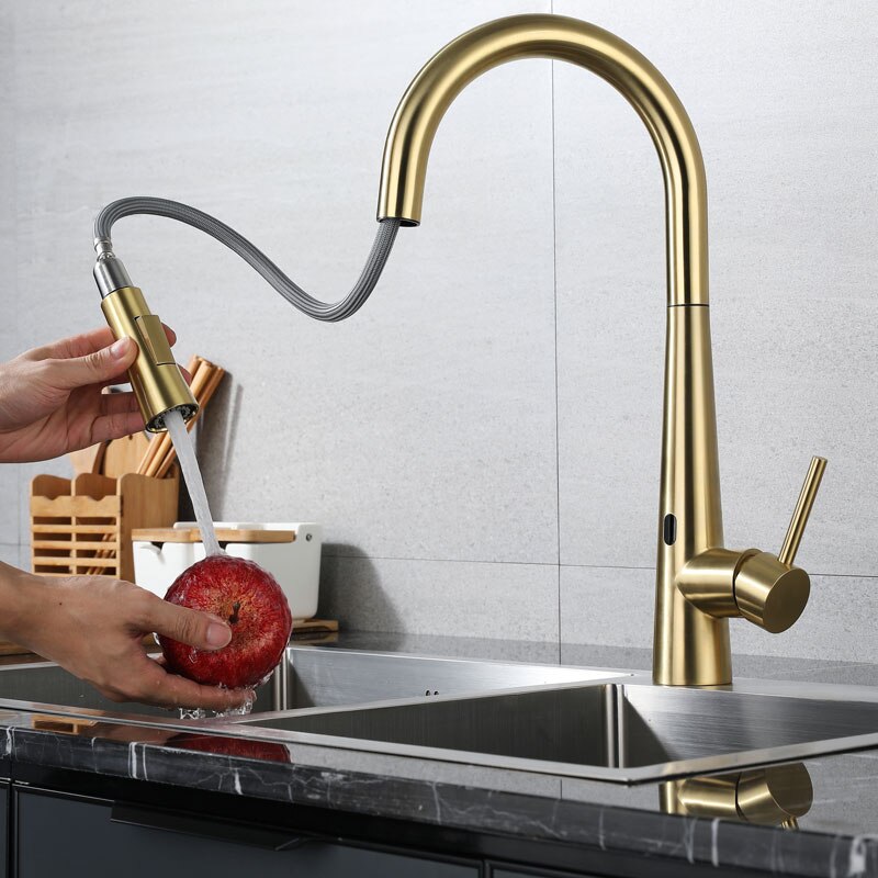 Motion sensor kitchen faucet