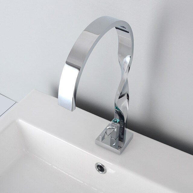 New Euro Design Twisted Single Hole Bathroom Faucet